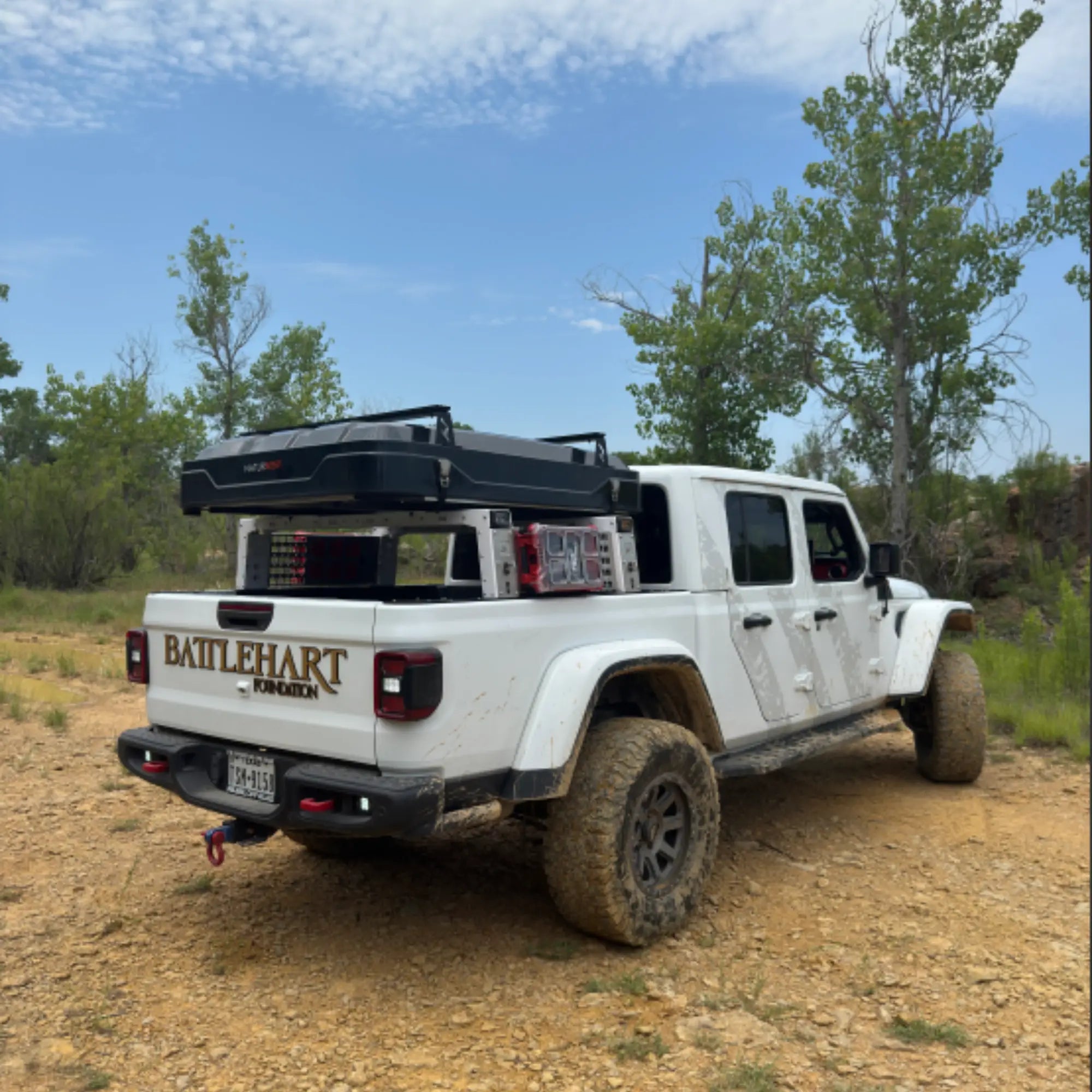 Naturnest Sirius 1 Plus Clamshell Rooftop Tent