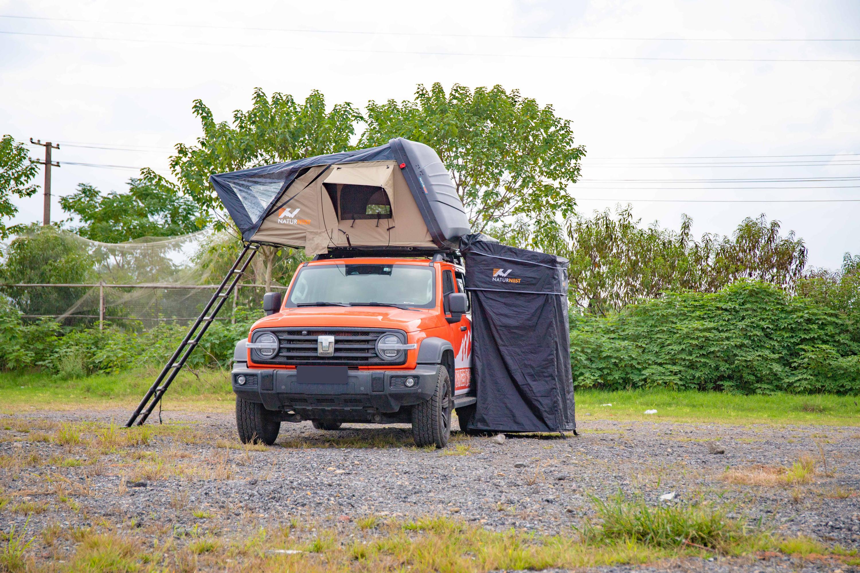 Naturnest Sirius 1 rooftop tent +Naturnest shower room
