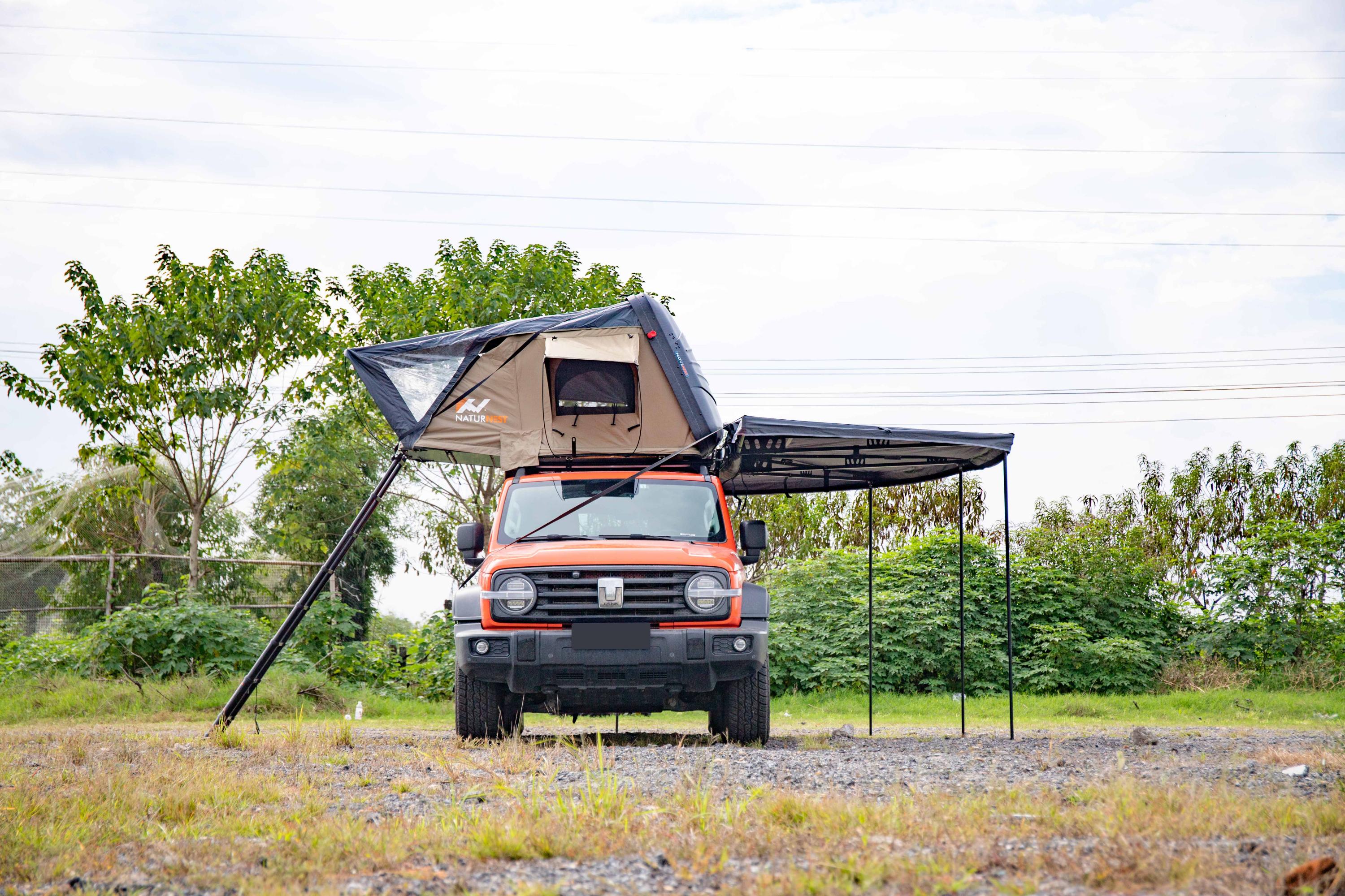 Naturnest Sirius 1 rooftop tent +Naturnest 270 awning plus driver side
