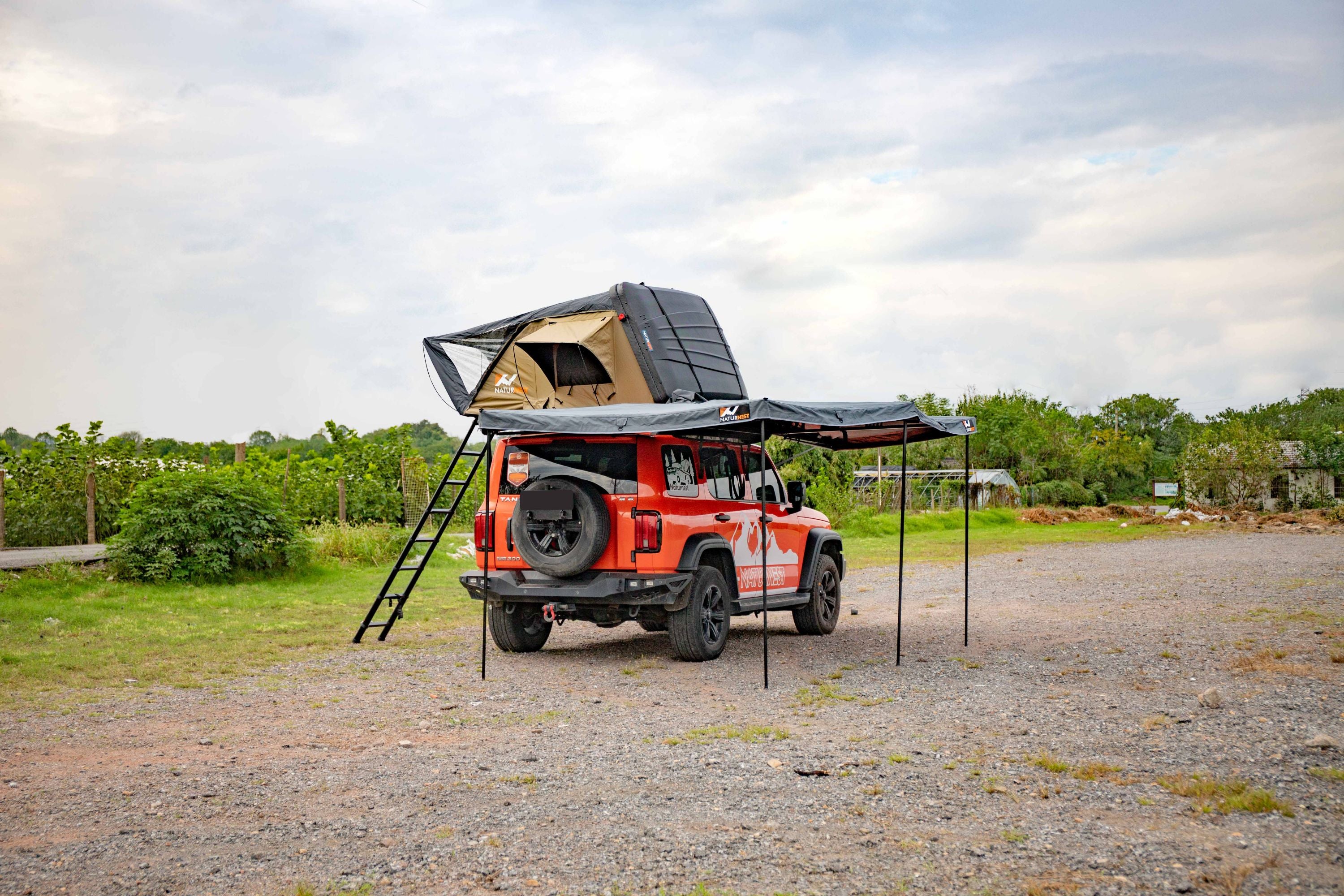 Naturnest Sirius 1 Rooftop tent +Naturnest  270 awning plus passenger side
