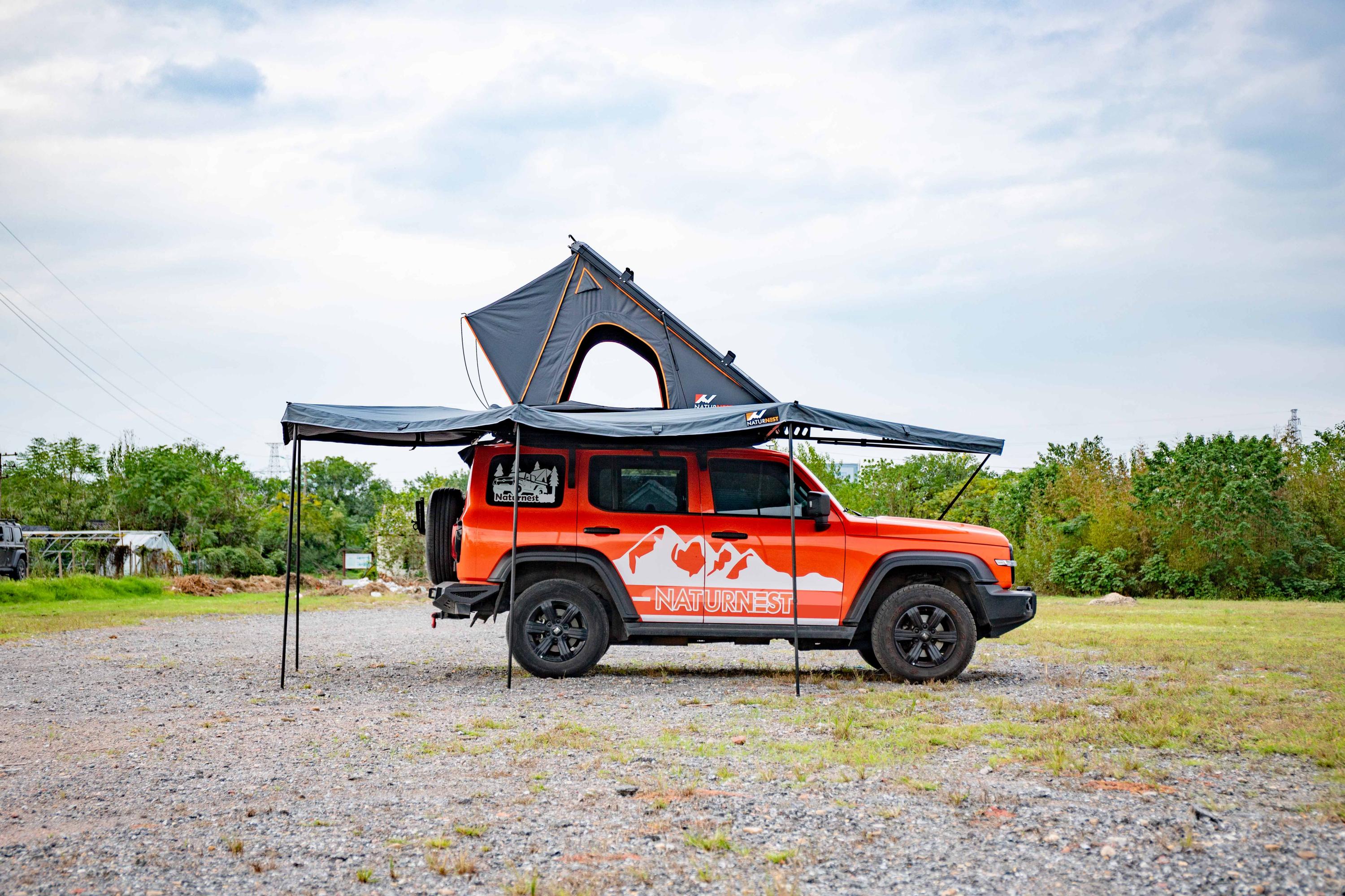 Naturnest Polaris Rooftop tent + Naturnest 270 awning plus passenger side