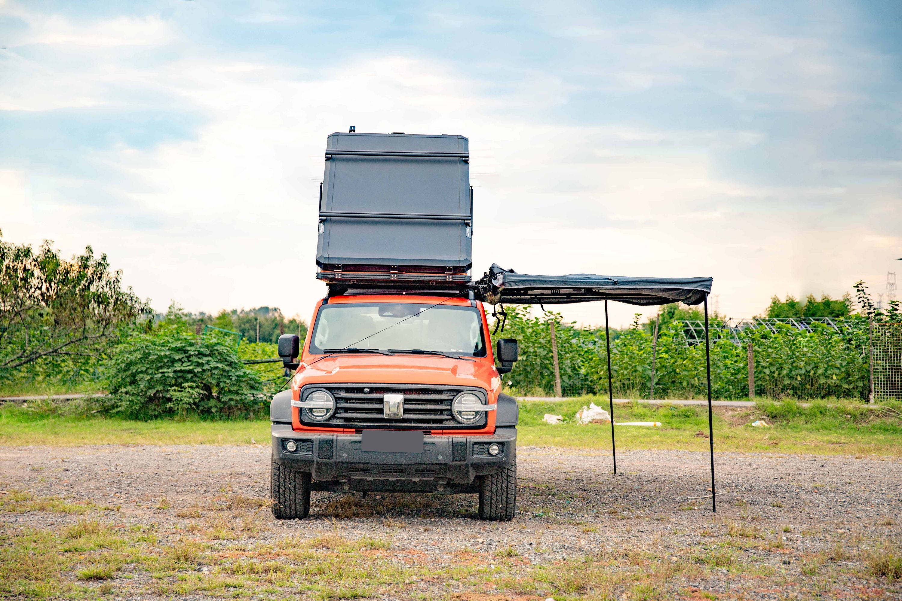 Naturnest  Polaris rooftop tent + Naturnest 270 awning plus driver side