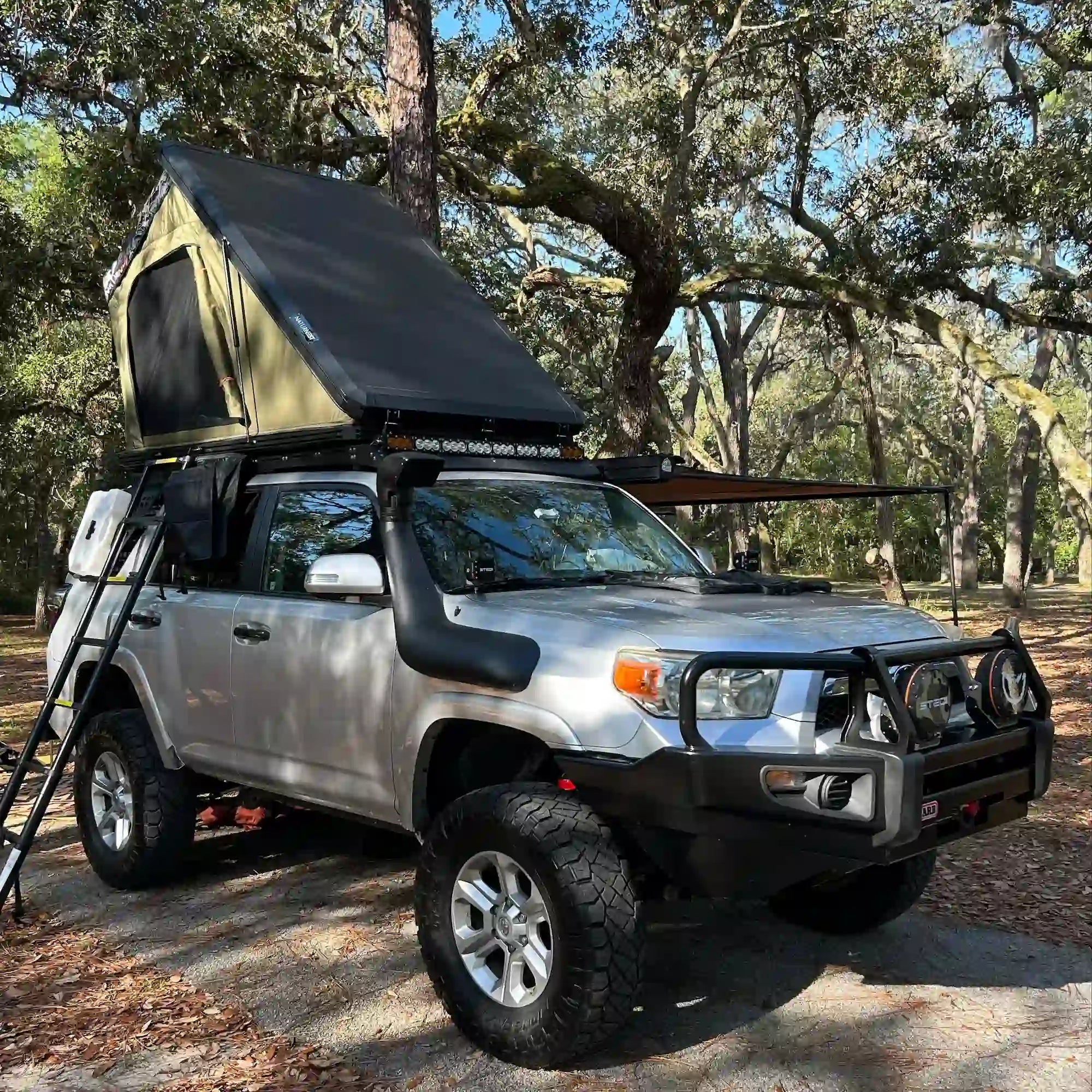 Naturnest Polaris 2 Triangle rooftop tent