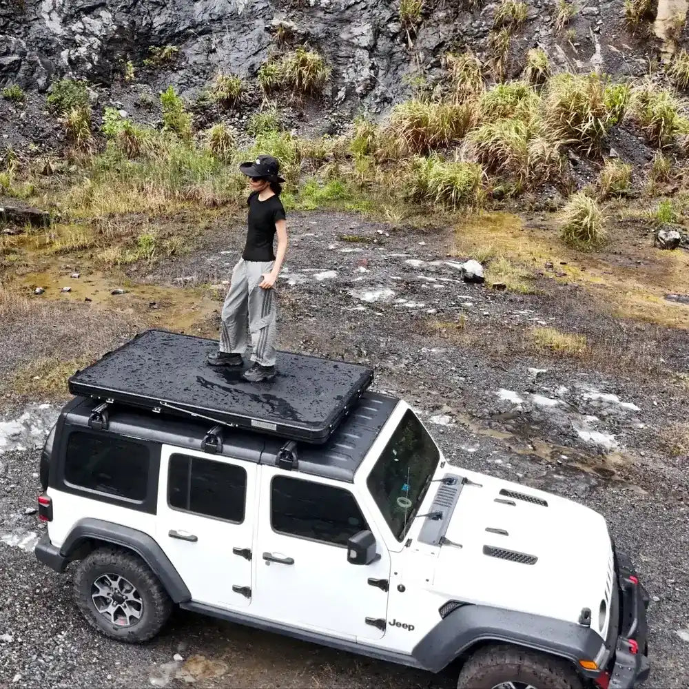 Naturnest Polaris Lite Triangle Rooftop Tent