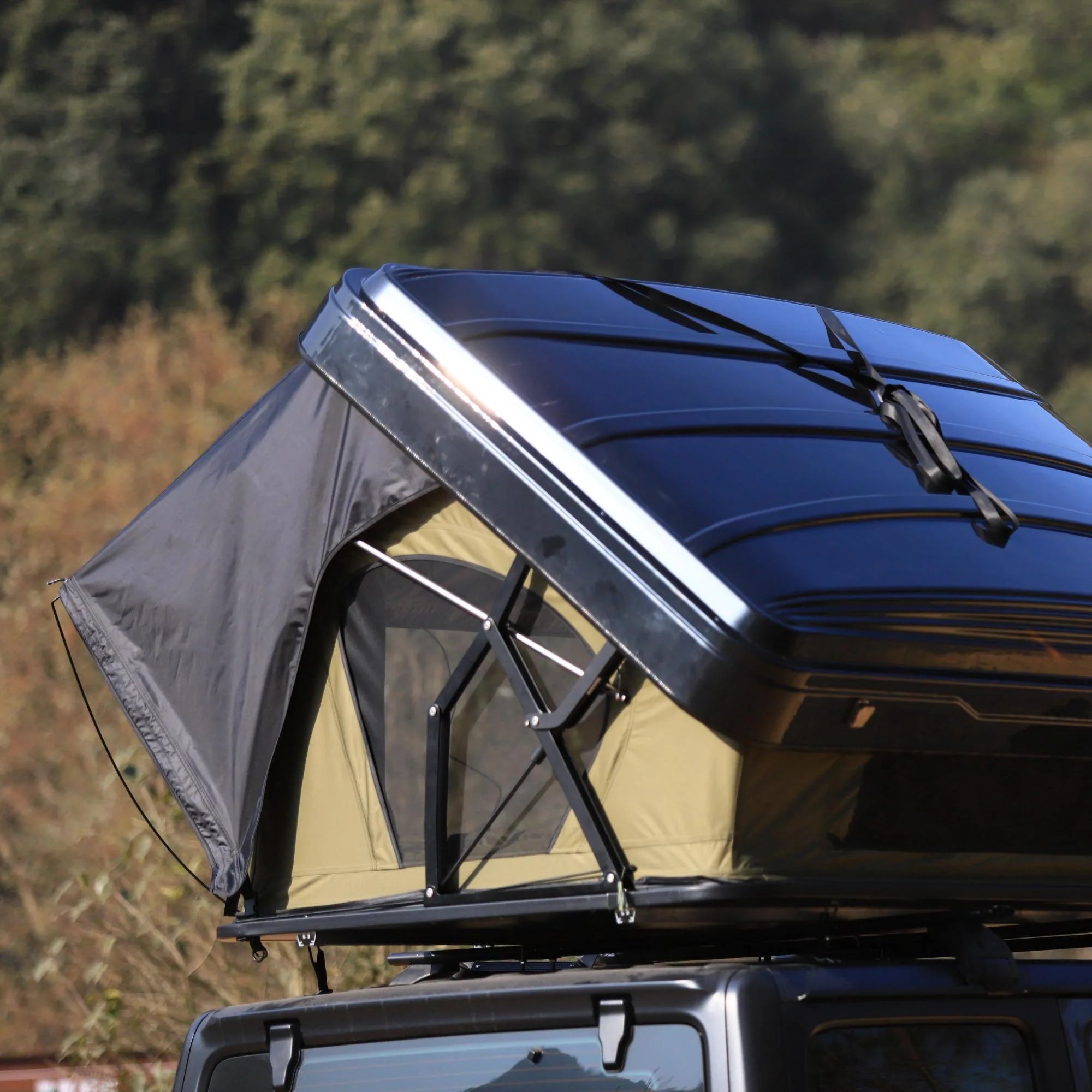 Naturnest Orion Pro Hard Shell Rooftop Tent